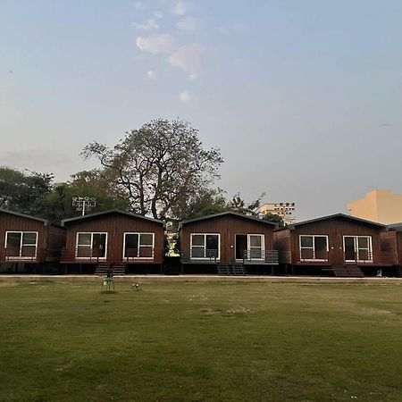 Vrindavan Greens Resort Удайпур Екстер'єр фото